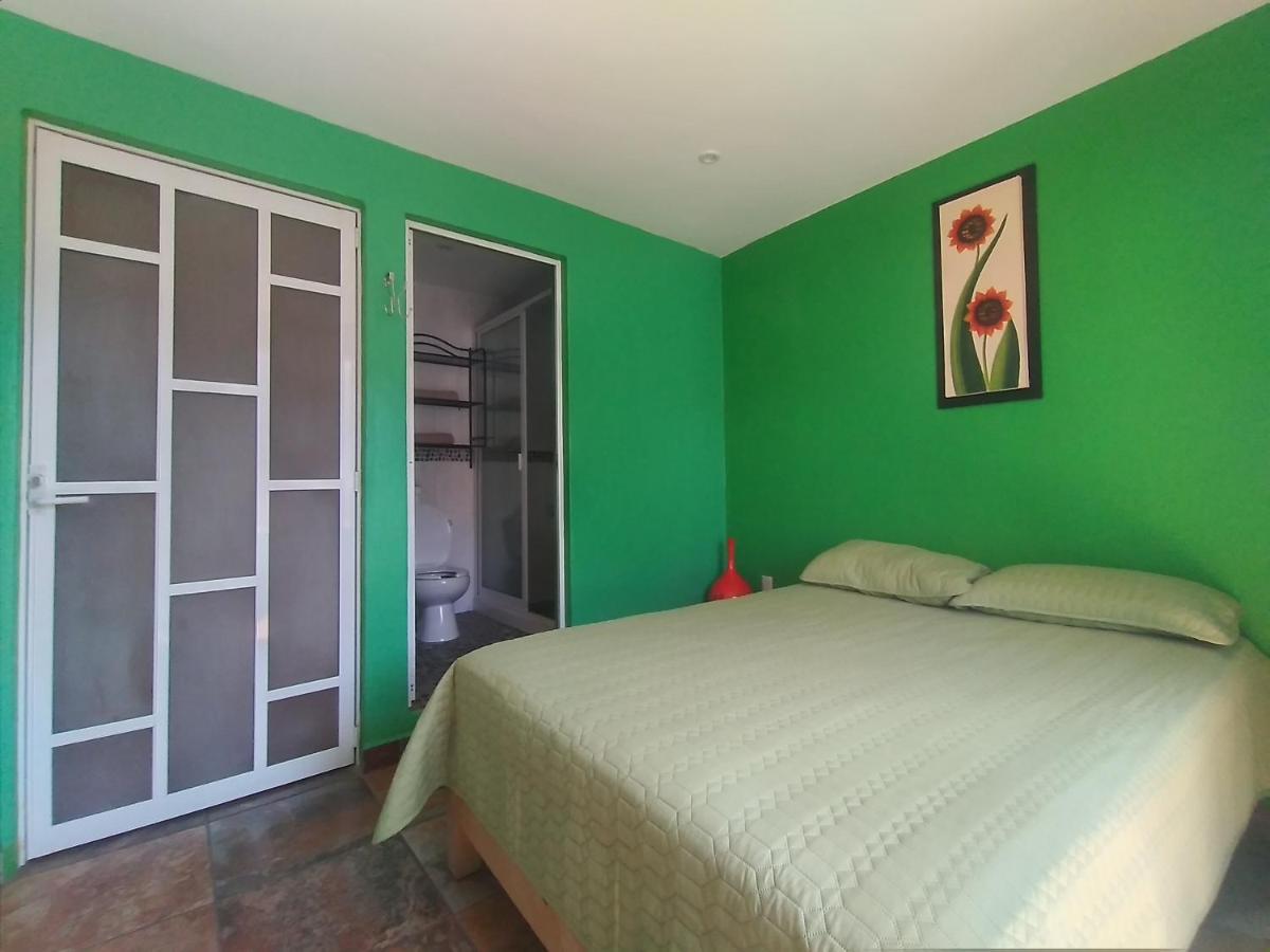 Hospedaje Casa Verde Tepoztlan Luaran gambar